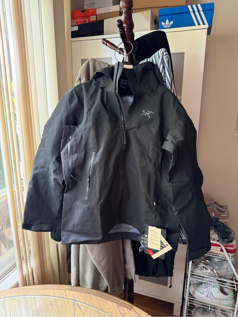 Arc'teryx Black Women's Beta AR Jacket